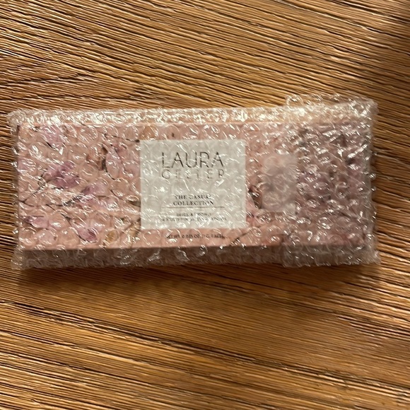 NWT Laura Geller Casual collection eye palette - Picture 4 of 4
